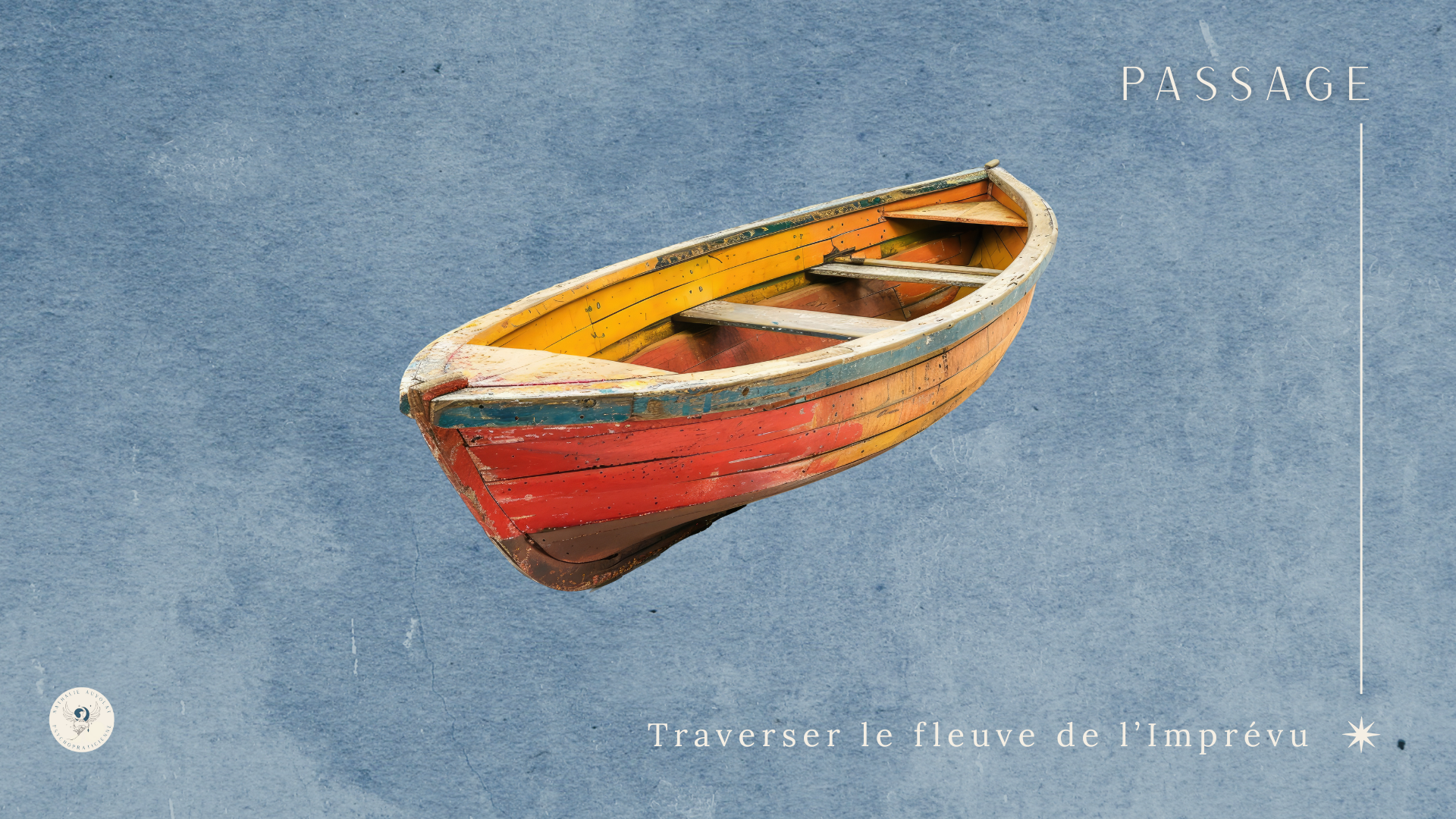 Une barque en bois métaphore des passages de vie